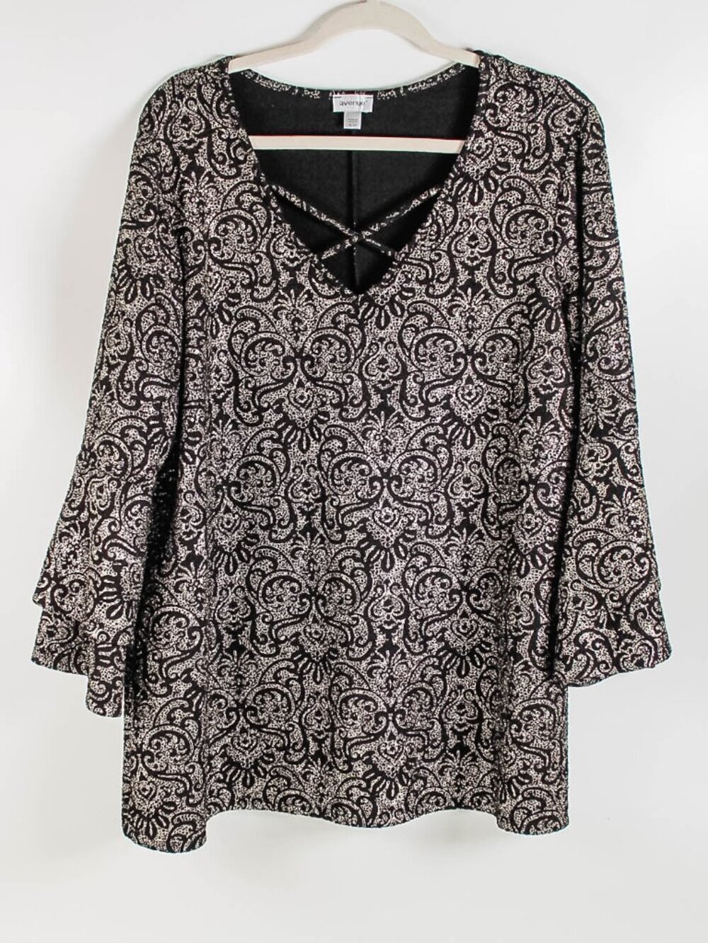 Avenue Black Gold Metallic Paisley Bell Sleeve Blouse Plus Size 18/20